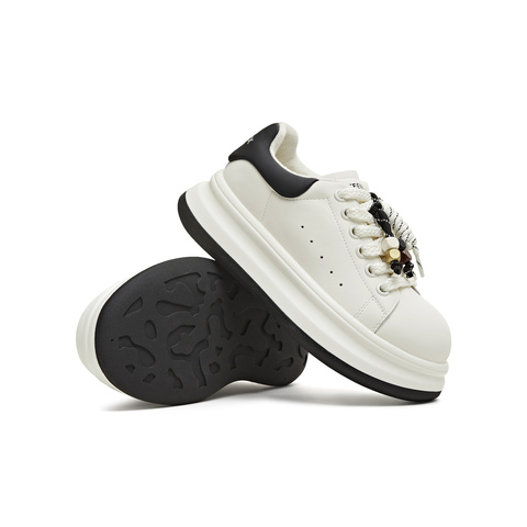 天美意2025秋新款休闲百搭厚底系带运动户外女小白鞋BM261CM5