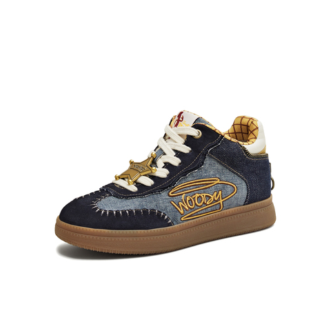 天美意2025冬新款商场同款玩具总动员联名复古女德训鞋CEL40DD5