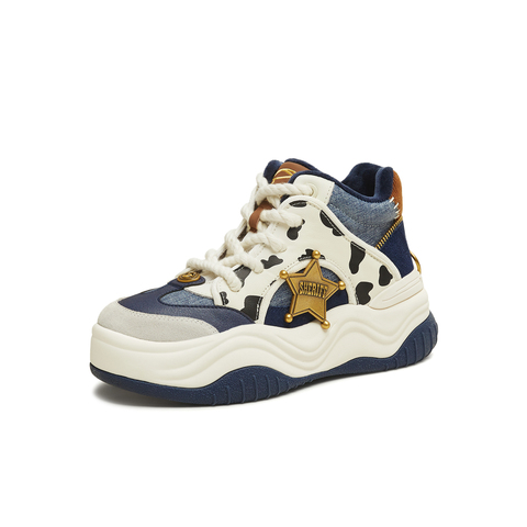 天美意2025冬新款商场同款玩具总动员联名板鞋女休闲鞋CIZ45DD5