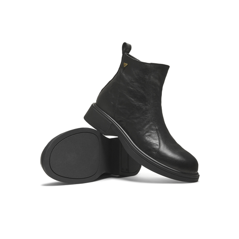 天美意2025冬新款商场同款厚底复古百搭短靴女时装靴BL661DD5