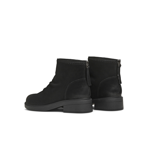 天美意2025冬新款商场同款厚底简约百搭短靴女时装靴CNG46DD5