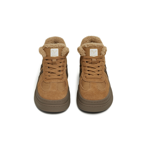 天美意2025冬新款商场同款厚底百搭保暖女阿甘德训鞋BJ542DD5