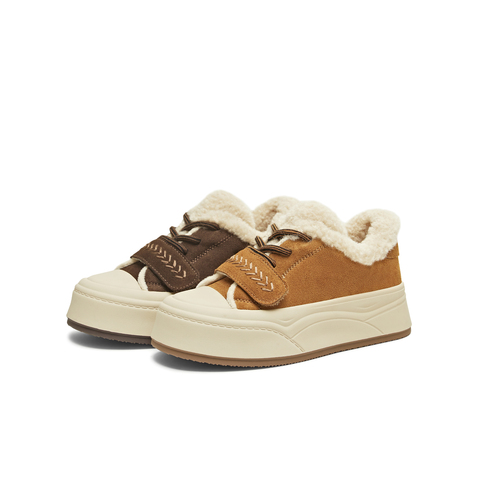 天美意2025冬新款休闲运动纯色百搭潮流低帮厚底女板鞋KB100DM5