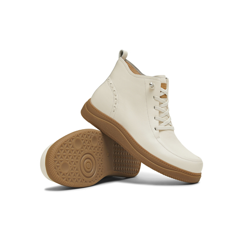 天美意2025冬新款复古纯色圆头厚底百搭潮流女马丁靴KDX30DD5