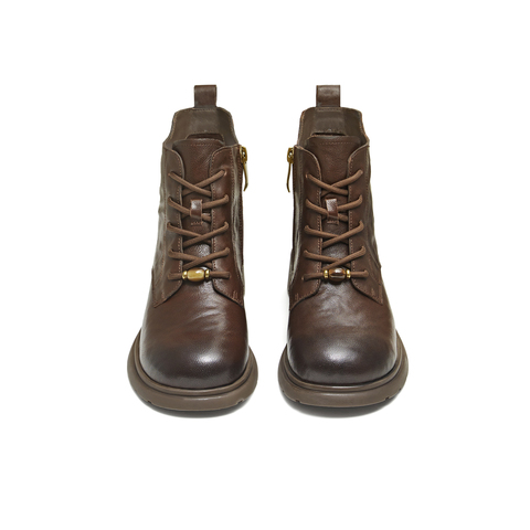 天美意2025冬新款圆头复古纯色系带通勤上班女马丁靴KDX23DD5