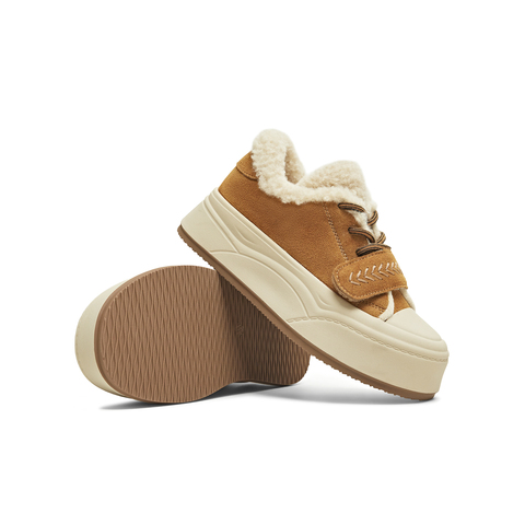 天美意2025冬新款休闲运动纯色百搭潮流低帮厚底女板鞋KB100DM5