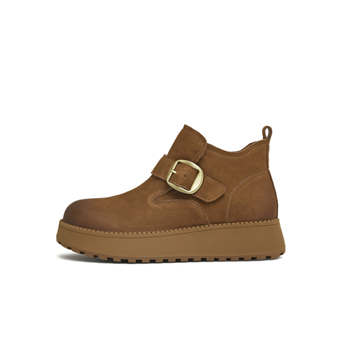 天美意2025冬新款复古纯色圆头厚底百搭潮流女时装靴KNZ28DD5