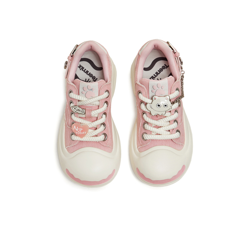 天美意2026春新款商场同款小猫小狗挂件复古百搭女板鞋CIK27AM6