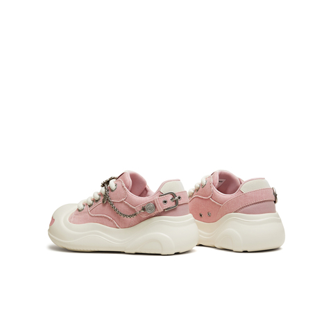 天美意2026春新款商场同款小猫小狗挂件复古百搭女板鞋CIK27AM6